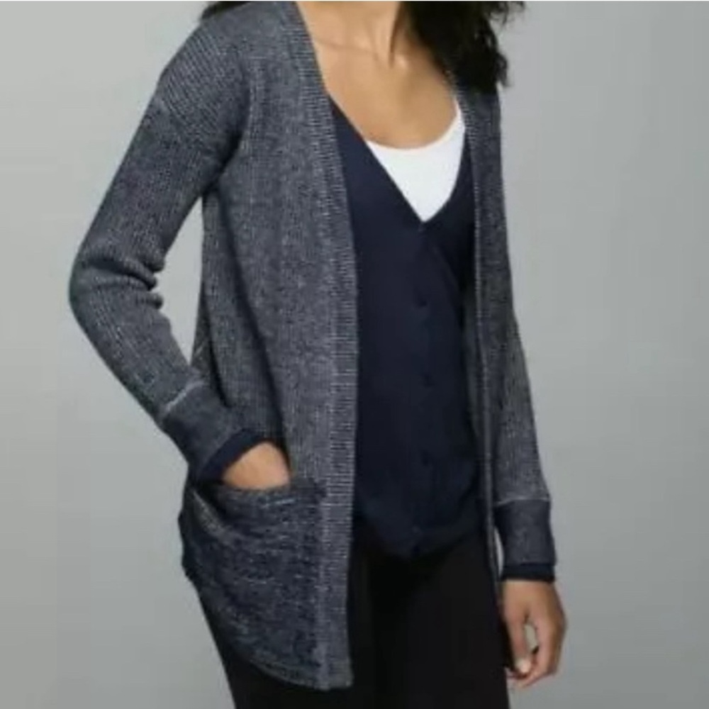 Lululemon Women’s Vestigan Cardigan Sweater Style# W4E32S